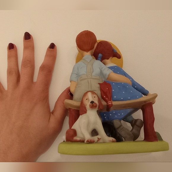 Danbury Mint - Norman Rockwell "Young Love" Figurine Collectible - Picture 10 of 10